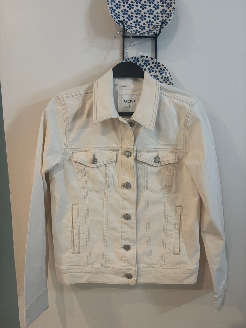 SONOMA CREAM COLORED DENIM JACKET